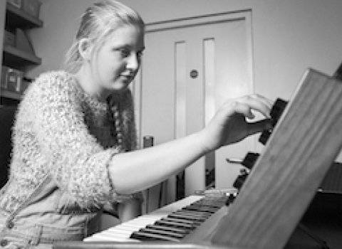 Piano teacher In your area