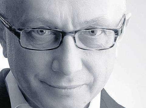 pianist Tomasz Herbut